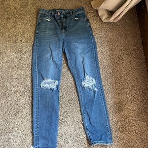 American Eagle mom Jens